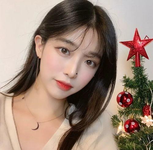 抖音上吃瓜女网红,揭秘网红圈幕后故事,带你领略网络红人的真实生活!” 第3张 抖音上吃瓜女网红,揭秘网红圈幕后故事,带你领略网络红人的真实生活!” 第3张